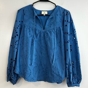 Tuckernuck Periwinkle Blue Eyelet Pullover Balloon Sleeve Blouse Size Medium